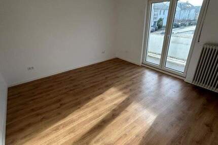 ***1 Zimmer Apartment + Balkon in Brake*** 1 zimmer