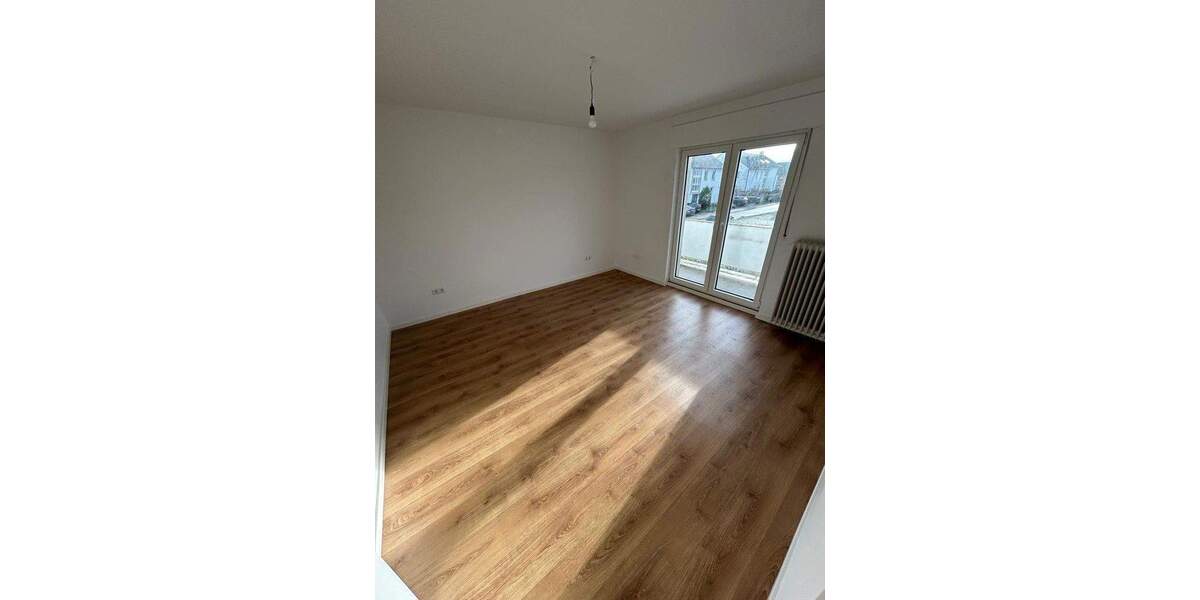 ***1 Zimmer Apartment + Balkon in Brake*** 1 zimmer