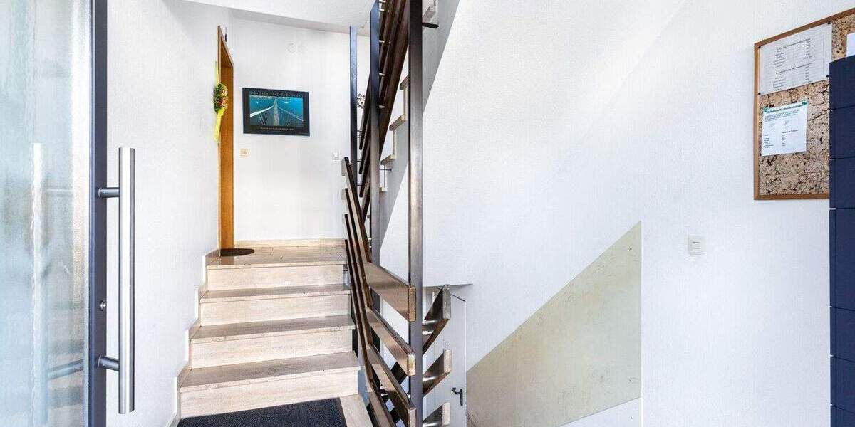 Etagenwohnung Gütersloh Innenstadt - 3 Zimmer, 87 m&sup2;, 179.000&euro; | Angebot:25643521