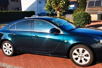 Opel Insignia 126.000 km 7.999 € Paderborn 33106