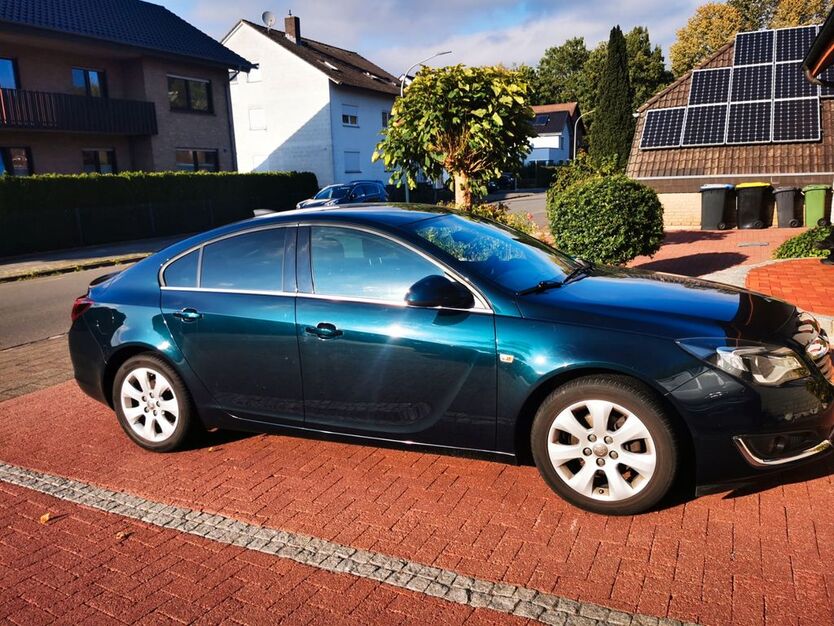 Opel Insignia 126.000 km 7.999 € Paderborn 33106