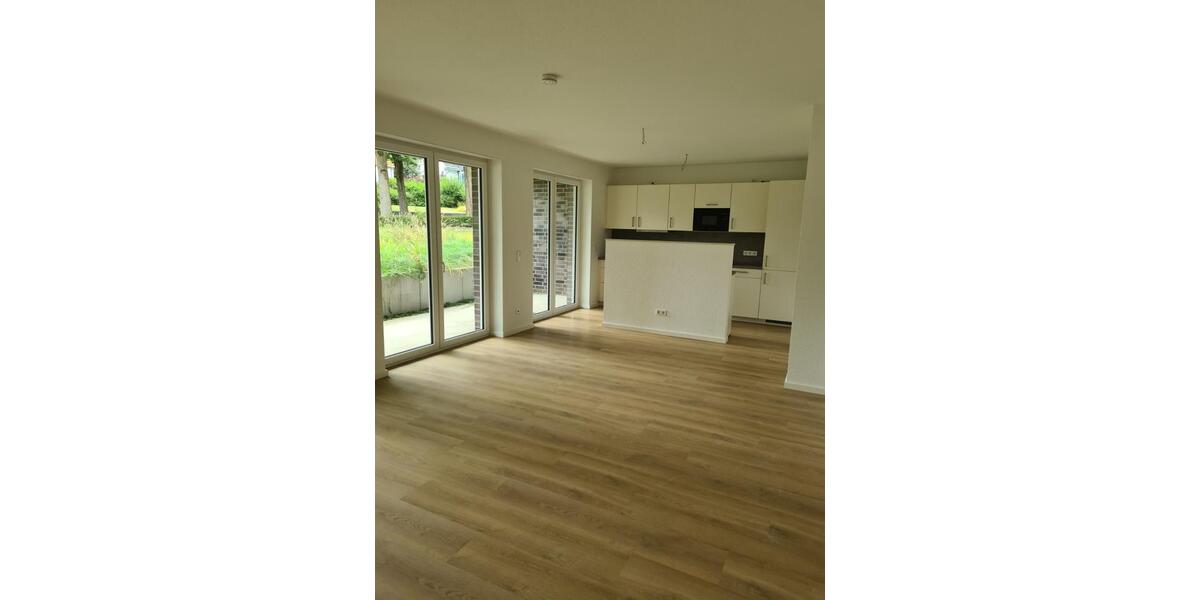 Erdgeschoßwohnung Detmold Hiddesen - 3 Zimmer, 96 m&sup2;, 1.100&euro; | Angebot:25781078