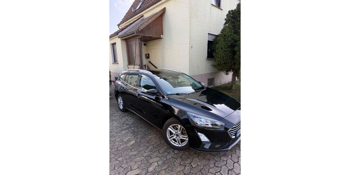 Ford Focus 49.000 km 13.900 &euro; Herford 32052