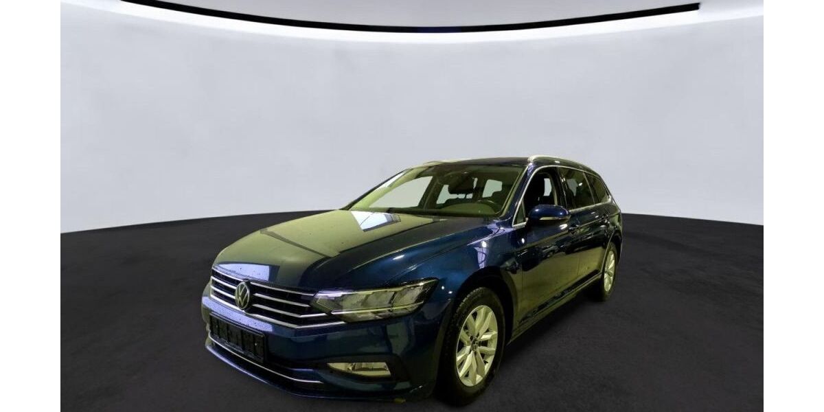 VW Passat 32.765 km 26.440 &euro; Schloß Holte-Stukenbrock 33758