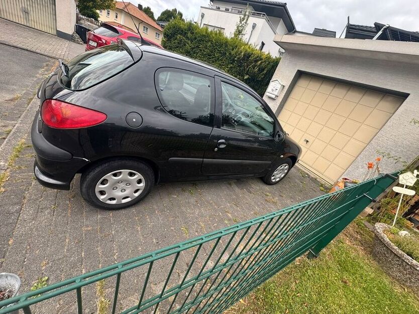 206