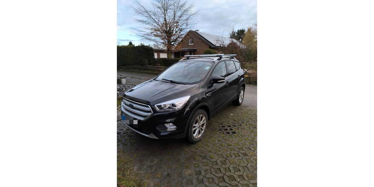 Ford Kuga 126.000 km 13.700 &euro; Spenge 32139