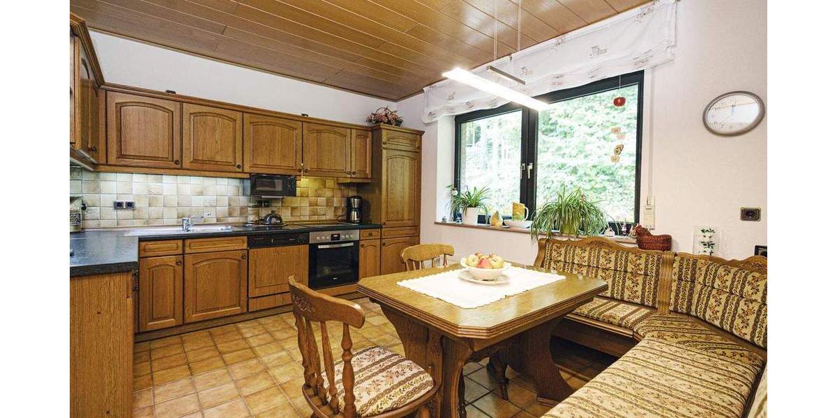 Großzügiges Einfamilienhaus trifft auf ruhige Waldrandlage in Hilter 5 zimmer