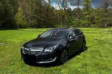 Opel Insignia 168.500 km 7.999 &euro; Schloß Holte-Stukenbrock 33758