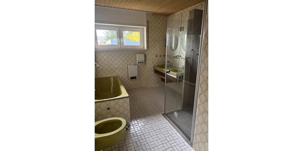 Mehrfamilienhaus, Wohnhaus Delbrück - 360.000&euro; | Angebot:23216074