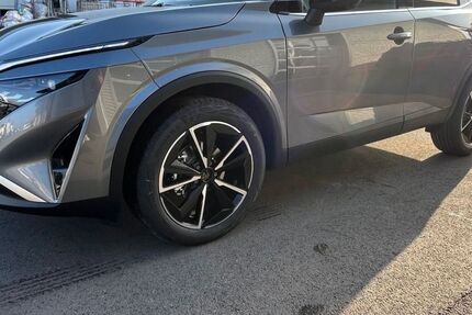 Nissan Qashqai 2.900 km 31.980 &euro; Lage 32791