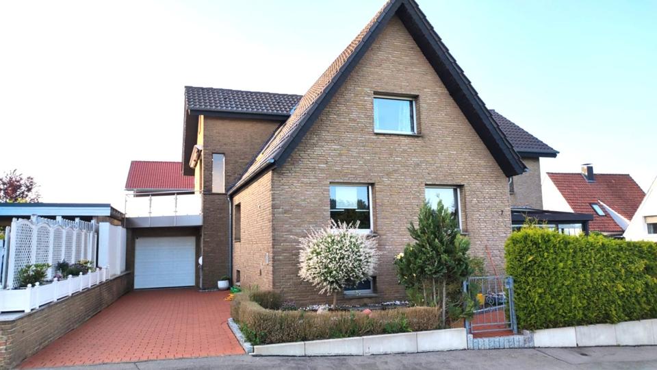 Mehrfamilienhaus, Wohnhaus Lage - 8 Zimmer, 190 m&sup2;, 340.000&euro; | Angebot:26699742