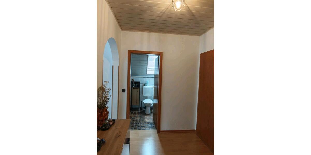 Dachgeschoßwohnung Oerlinghausen - 2 Zimmer, 50 m&sup2;, 480&euro; | Angebot:26409248