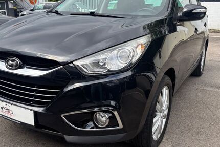 Hyundai ix35 187.000 km 7.380 &euro; Detmold 32758