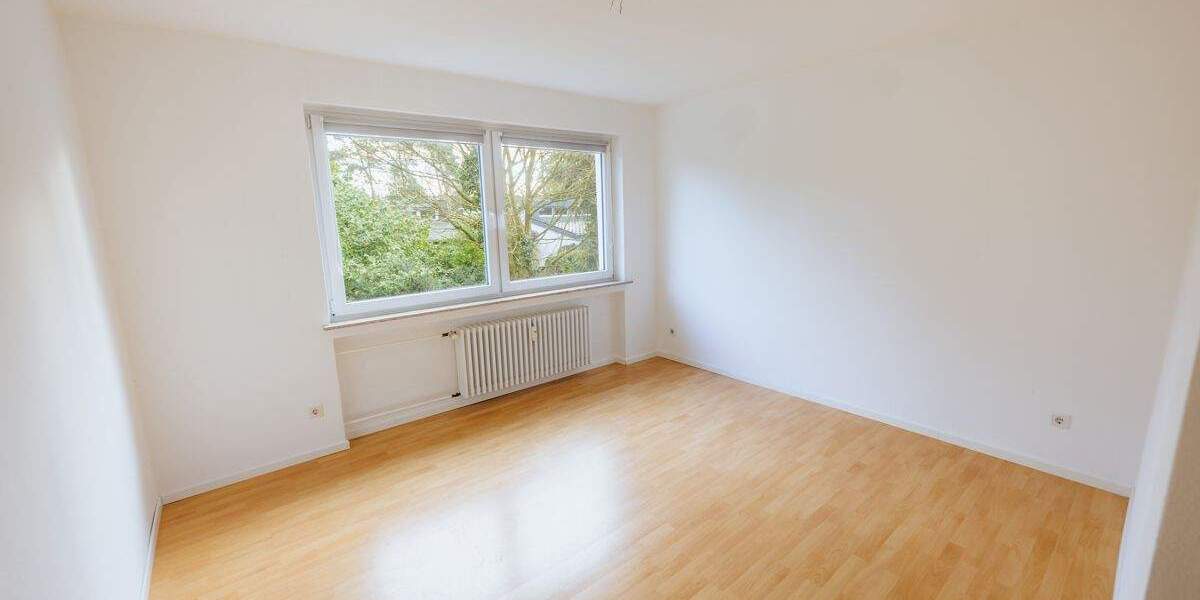 Gepflegt in guter Einheit! 3-Zimmer-Eigentumswohnung mit Loggia 3 zimmer