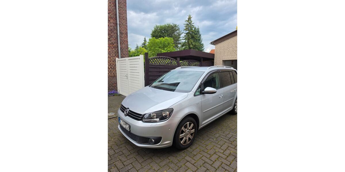 VW Touran 128.000 km 10.400 &euro; Gütersloh 33332