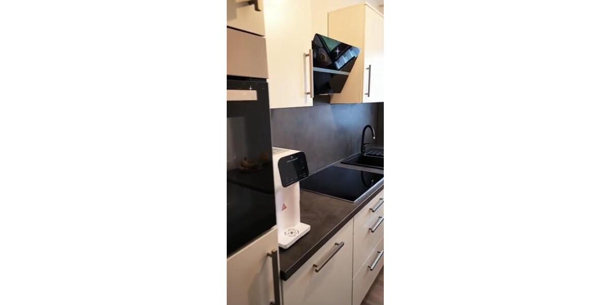 Hochparterre Lage - 3 Zimmer, 82 m&sup2;, 700&euro; | Angebot:25793377