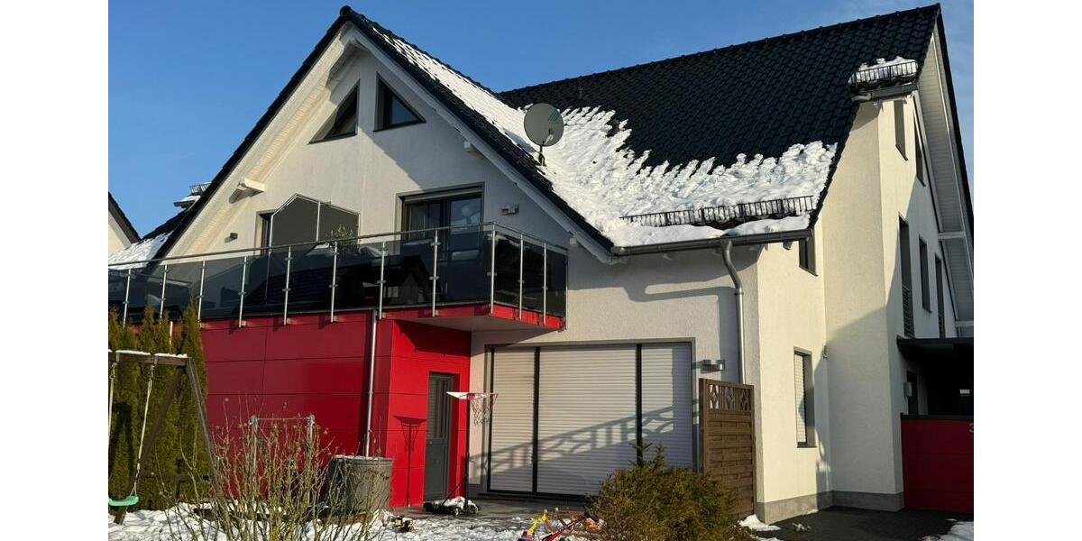 Top-Wohnung im 1. OG 4 zimmer