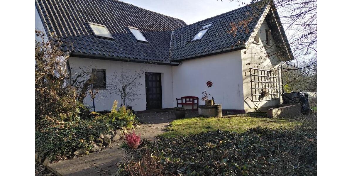 Einfamilienhaus Bielefeld Jöllenbeck - 6 Zimmer, 140 m&sup2;, 585.000&euro; | Angebot:25719637