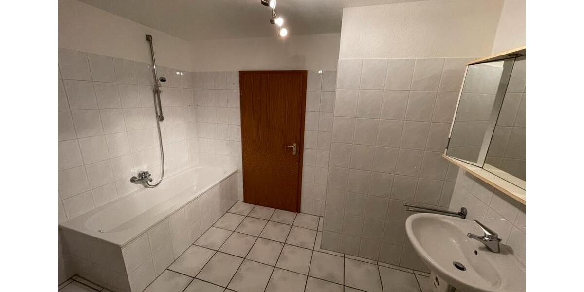 Etagenwohnung Bad Salzuflen Ehrsen-Breden - 3 Zimmer, 79 m&sup2;, 690&euro; | Angebot:26635319