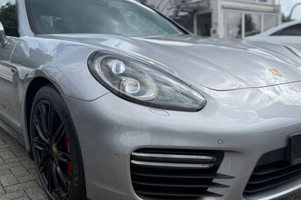 Porsche Panamera 151.200 km 40.999 € Bielefeld 33659