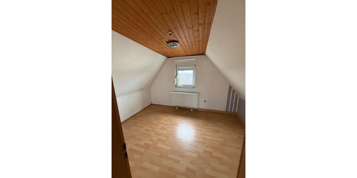 Etagenwohnung Delbrück - 5 Zimmer, 120 m&sup2;, 1.260&euro; | Angebot:25756670