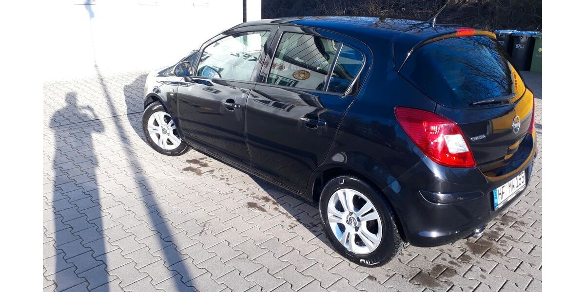 Opel Corsa 90.798 km 4.700 &euro; Löhne 32584