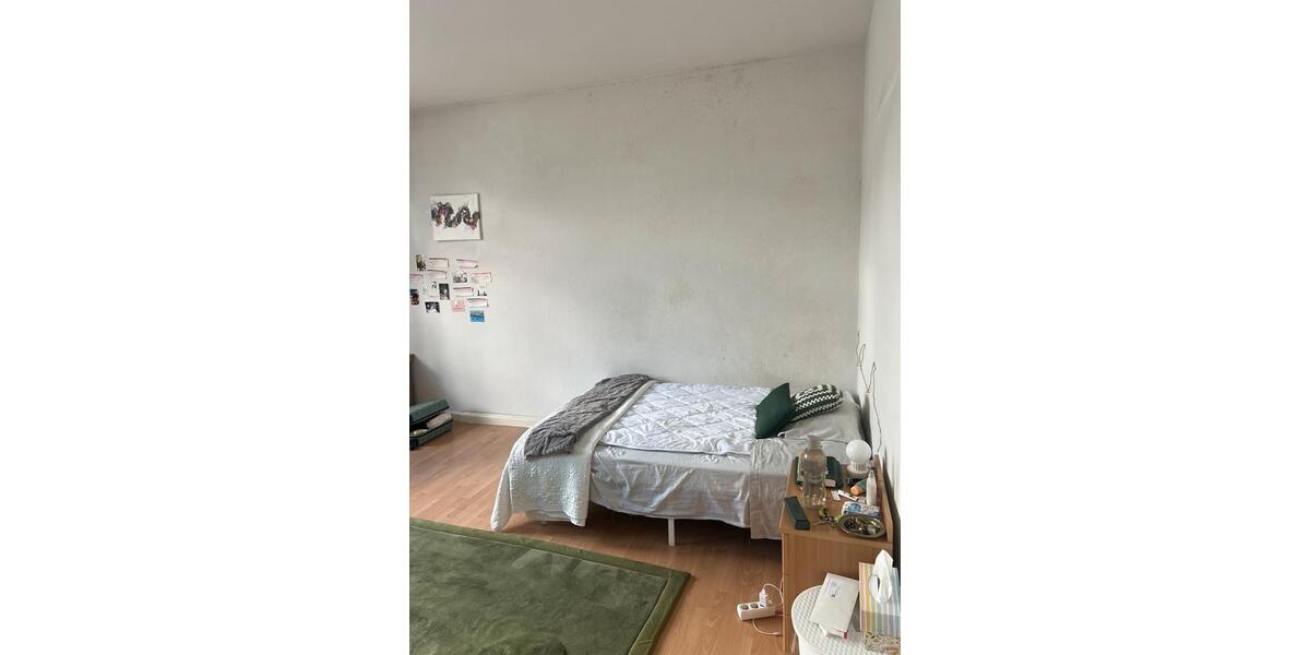 Etagenwohnung Detmold - 1 Zimmer, 2 m&sup2;, 375&euro; | Angebot:26647408