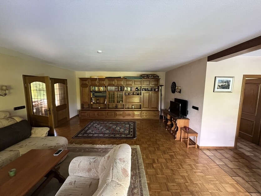 Idyllisches Mehrfamilien- Mehrgenerationenhaus 17 zimmer