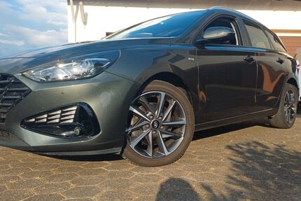 Hyundai i30 78.560 km 14.299 &euro; Melle 49328