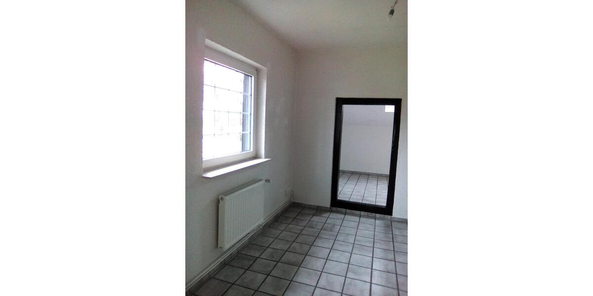 Einfamilienhaus Verl - 6 Zimmer, 141 m&sup2;, 850&euro; | Angebot:25755296