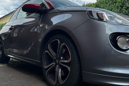 Opel Adam 64.000 km 10.500 &euro; Versmold 33775