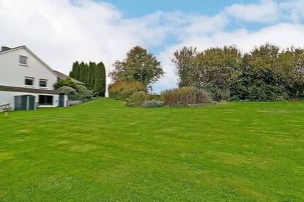 Haus Hüllhorst - 4 Zimmer, 150 m&sup2;, 390.000&euro; | Angebot:25685487