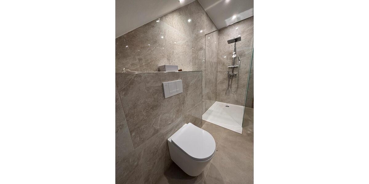 Dachgeschoßwohnung Vlotho - 3 Zimmer, 110 m&sup2;, 900&euro; | Angebot:25633246