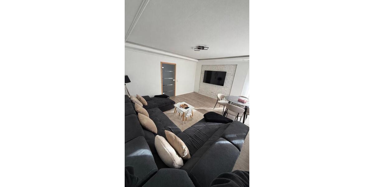 Erdgeschoßwohnung Halle - 3 Zimmer, 74 m&sup2;, 190.999&euro; | Angebot:26322379