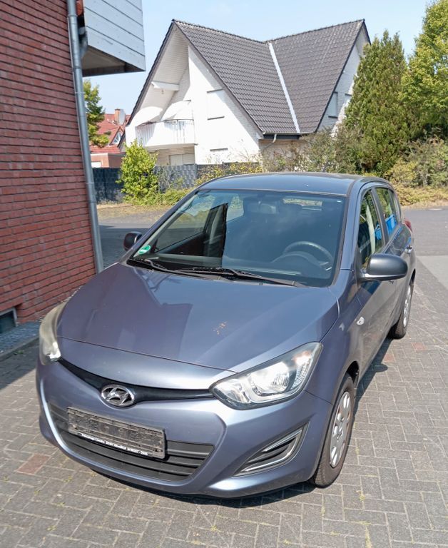 i20
