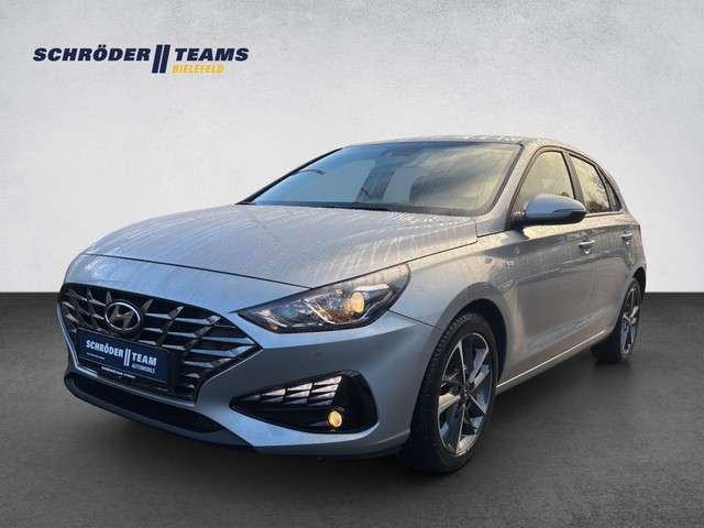 Hyundai i30 64.300 km 17.680 &euro; Bielefeld 33609