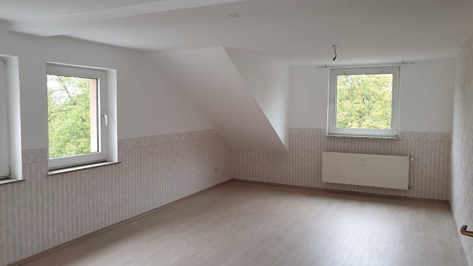 Dachgeschoßwohnung Vlotho - 1 Zimmer, 57 m&sup2;, 650&euro; | Angebot:26403750