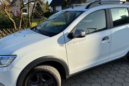 Dacia Sandero 94.000 km 7.650 &euro; Oerlinghausen 33813