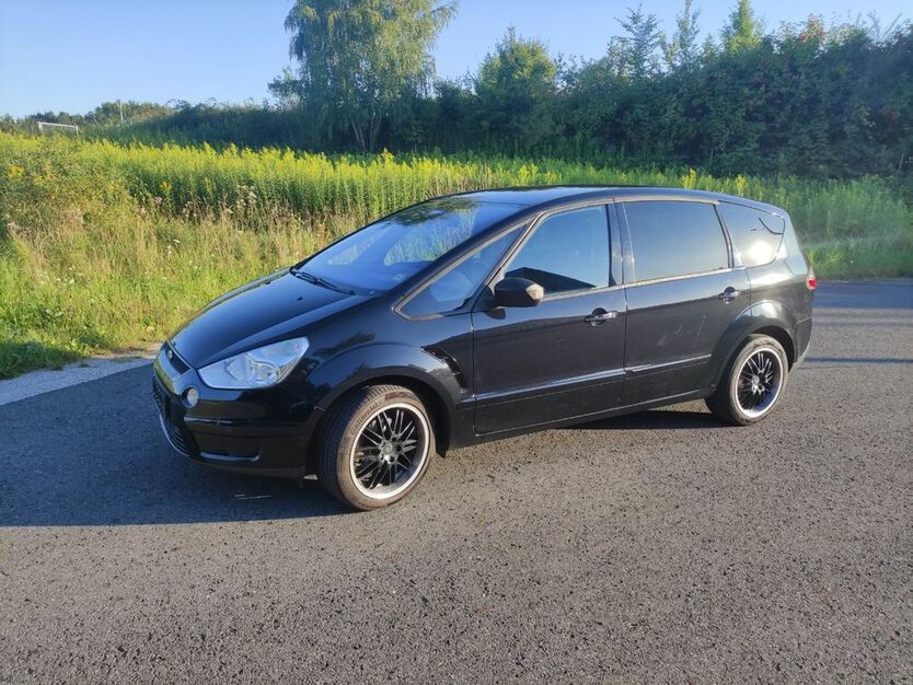 Ford S-Max 315.600 km 3.300 € Bielefeld 33659