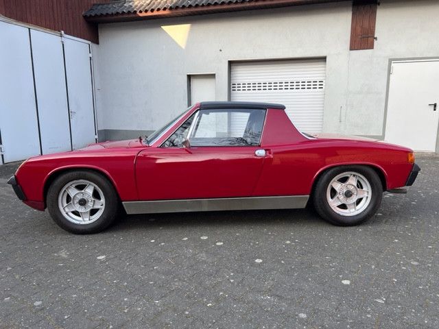 914