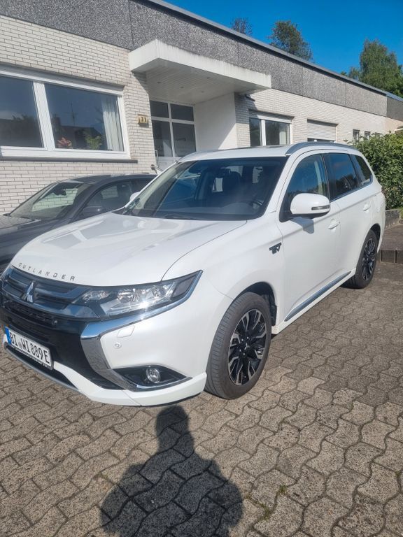 Plug-in Hybrid Outlander