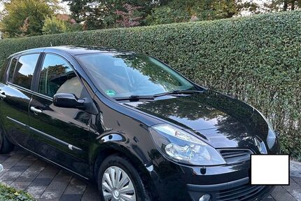 Renault Clio 155.973 km 2.999 € Lemgo 32657