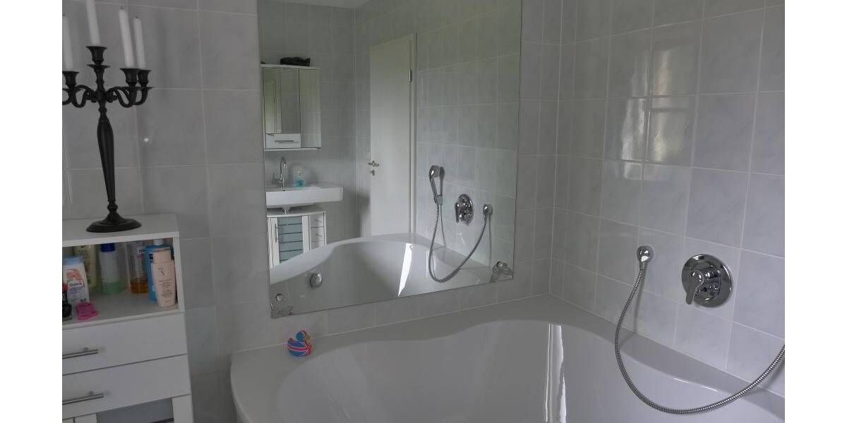 Etagenwohnung Bad Salzuflen Innenstadt - 3 Zimmer, 104 m&sup2;, 800&euro; | Angebot:26779631