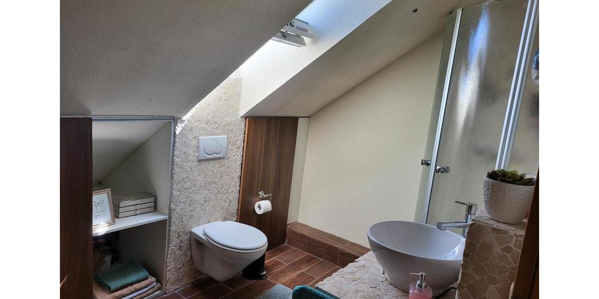 Reihenhaus Leopoldshöhe - 6 Zimmer, 150 m&sup2;, 450.000&euro; | Angebot:27079092