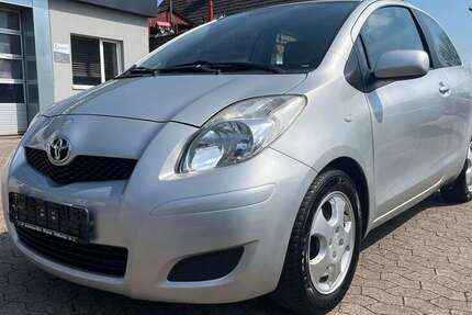 Toyota Yaris 177.000 km 4.990 &euro; Bad Salzuflen 32105