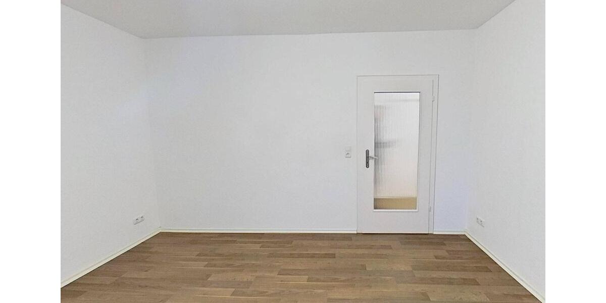 Geräumige 3-Zimmer-Wohnung mit BALKON und Tageslichtbad 3 zimmer