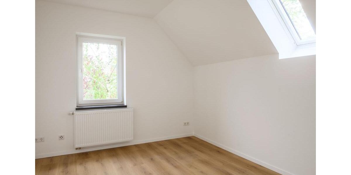 Dachgeschoßwohnung Hilter am Teutoburger Wald - 4 Zimmer, 103 m&sup2;, 285.000&euro; | Angebot:26794737