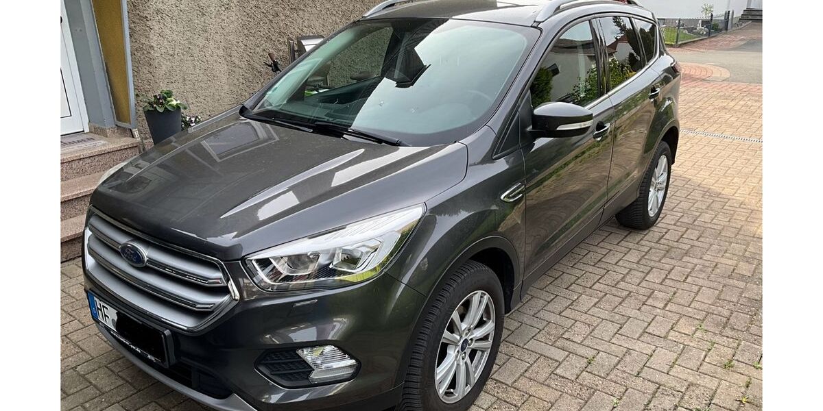 Ford Kuga 76.000 km 12.000 &euro; Löhne 32584