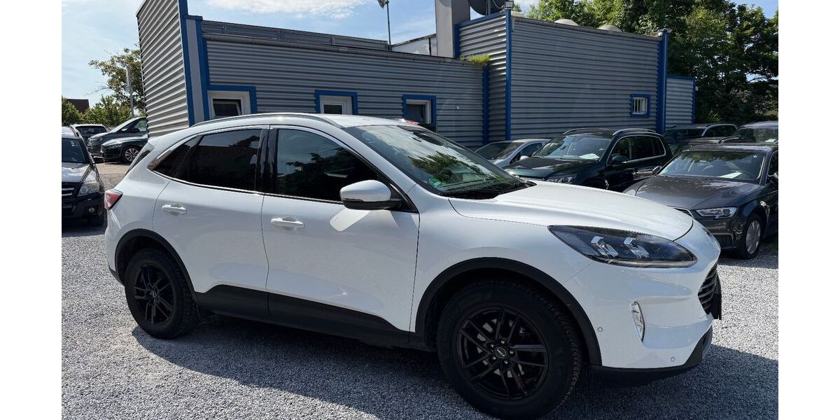 Ford Kuga 179.000 km 12.999 &euro; Detmold 32758