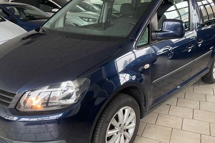 VW Caddy 206.000 km 5.999 &euro; Detmold 32756